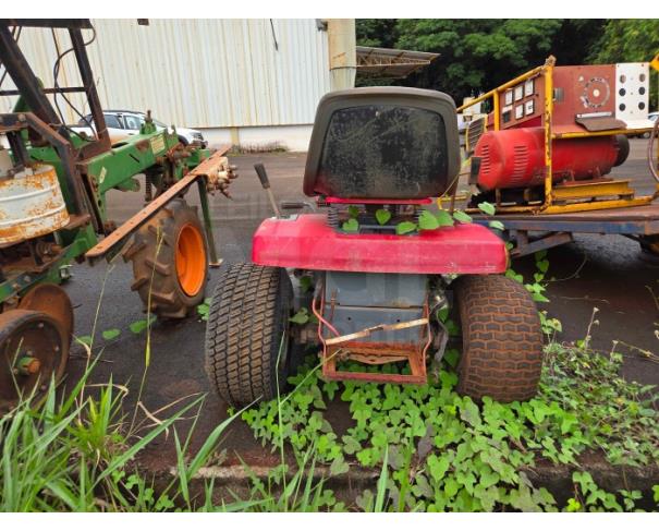 Foto de LONDRINA/PR - TRATOR AGRÍCOLA CORTADOR DE GRAMA MARCA GARTNER, SEM GARANTIAS DE MOTOR, PARTE ELÉTRICA E CÂMBIO