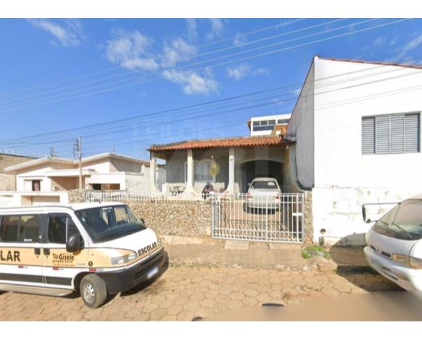 Foto de BOA ESPERANÇA/MG — Casa com 07 cômodos no Bairro Jardim Alvorada