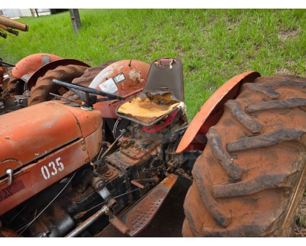 Foto de LONDRINA/PR -  TRATOR AGRÍCOLA 4X2 MARCA MASSEY FERGUSSON MODELO MF 65X