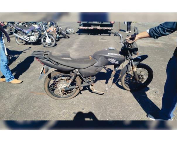Foto de APARECIDA DE GOIÂNIA/GO - Motocicleta HONDA CG 125 Fan - PARA RETIRADA DE PEÇAS - MOTOR INSERVÍVEL
