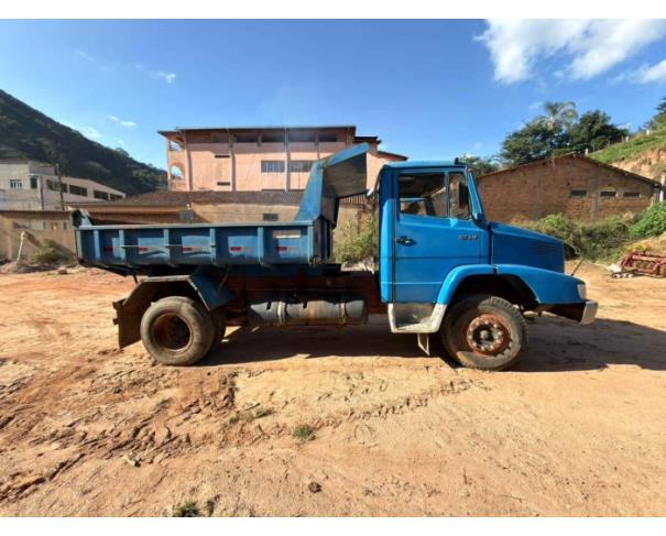 Foto de CARMÉSIA/MG - Caminhão Mercedes Benz L1214, 1990/1990, DIESEL 