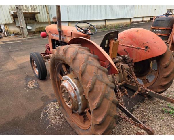 Foto de LONDRINA/PR - TRATOR AGRÍCOLA 4X2 MARCA MASSEY FERGUSSON MODELO MF 55X