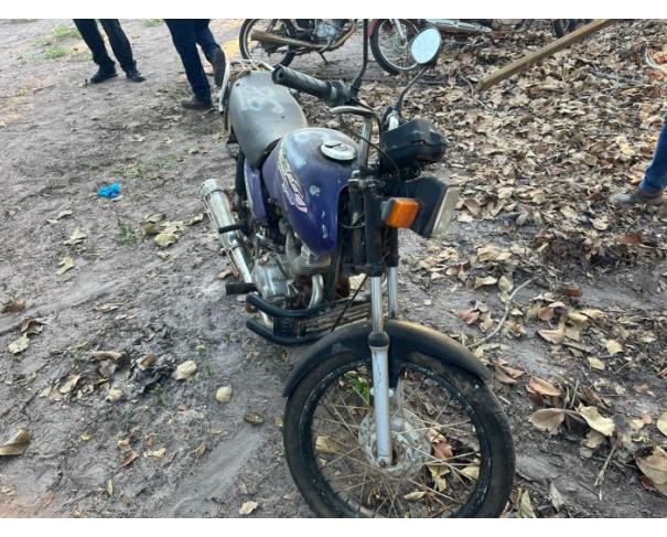 Foto de ARAGUAPAZ/GO - Motocicleta HONDA CG 125 Titan - PARA RETIRADA DE PEÇAS - MOTOR INSERVÍVEL
