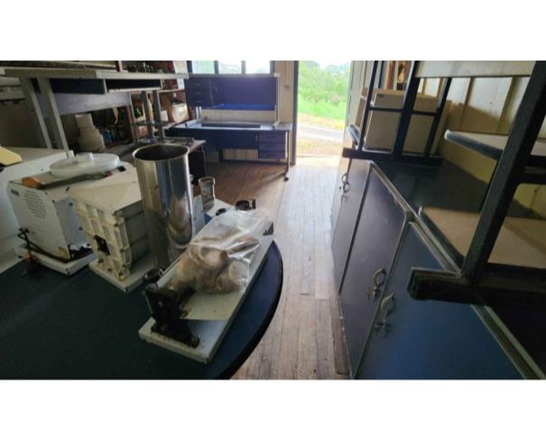 Foto de RIO DO SUL/SC - LOTE DE MOBILIÁRIO, ELETRODOMÉSTICOS E EQUIPAMENTOS