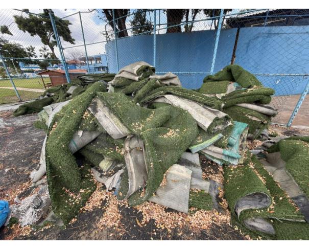 Foto de BELO HORIZONTE/MG - Aproximadamente 2.420m2 de grama sintética sem areia e borracha