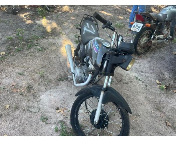 Foto de ARAGUAPAZ/GO - Motocicleta HONDA CG 125 Titan - PARA RETIRADA DE PEÇAS - MOTOR INSERVÍVEL