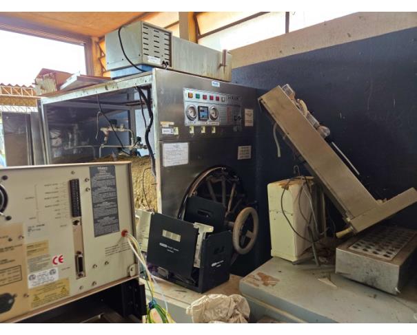 Foto de LONDRINA/PR - SUCATAS DE EQUIPAMENTOS LABORATORIAIS DIVERSOS, GERMINADORES, AUTOCLAVE, FREEZER - 80ºC, CAPELA DE EXAUSTÃO E DIVERSOS