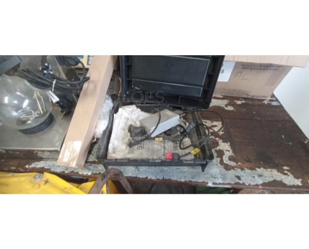 Foto de COLOMBO/PR - Sucatas de equipamentos laboratoriais e de manutenção diversos, câmaras de germinação, refrigerador, agitador, tupia, roçadeira