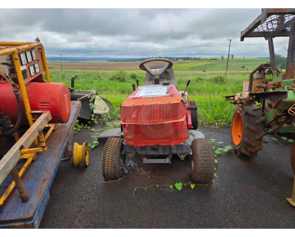 Foto de LONDRINA/PR - TRATOR AGRÍCOLA CORTADOR DE GRAMA MARCA GARTNER, SEM GARANTIAS DE MOTOR, PARTE ELÉTRICA E CÂMBIO