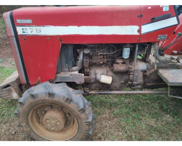 Foto de VIDEIRA/SC - Trator agrícola, modelo mf 50x marca massey Ferguson