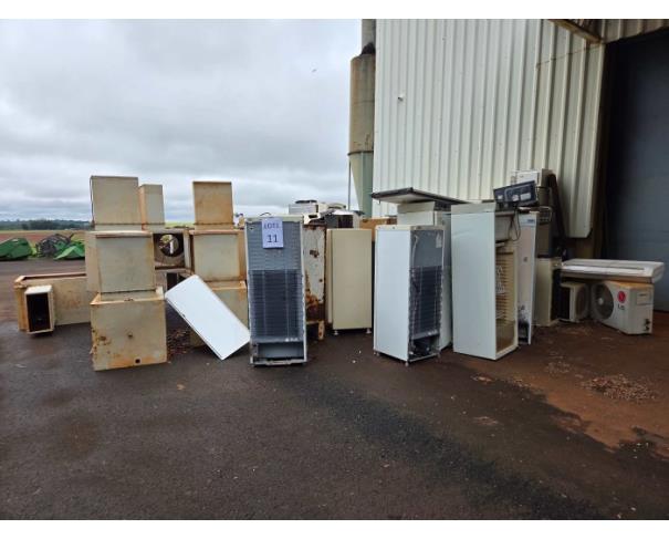 Foto de LONDRINA/PR - SUCATAS DE GELADEIRAS, FREEZERS, CONDICONADORES DE AR, REFRIGERADORES, RESFRIADORES