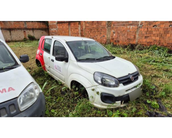 Foto de TUMIRITINGA/MG - CARRO - Fiat Uno Drive 1.0, 2017/2018
