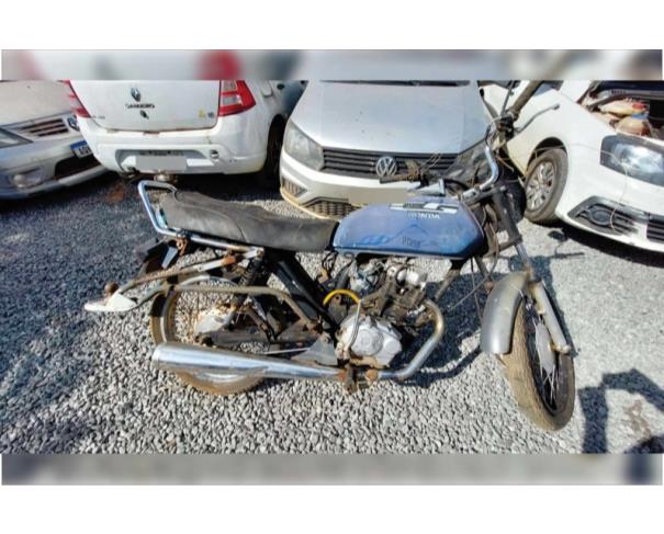 Foto de APARECIDA DE GOIÂNIA/GO - Motocicleta HONDA CG 125 - PARA RETIRADA DE PEÇAS - MOTOR INSERVÍVEL