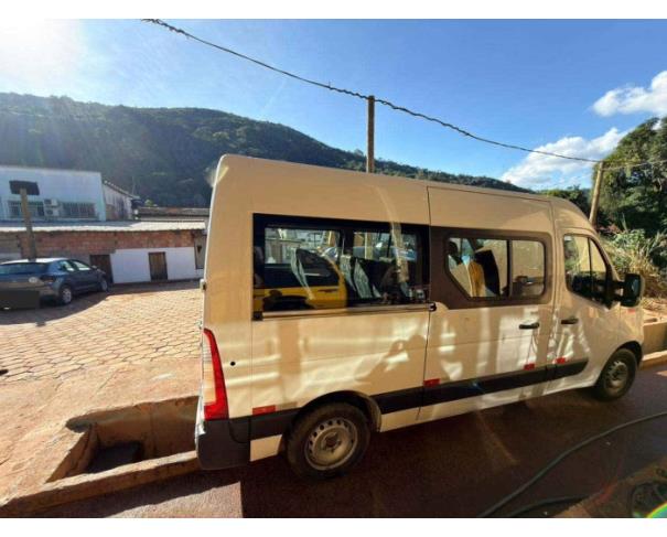 Foto de CARMÉSIA/MG - Micro-ônibus Renault Master Revescap L3H2, 2019/2020, DIESEL