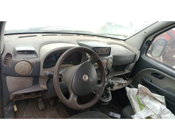 Foto de CARANDAI/MG - Fiat Doblo Attractive 1.4, 2012/2013, FLEX 