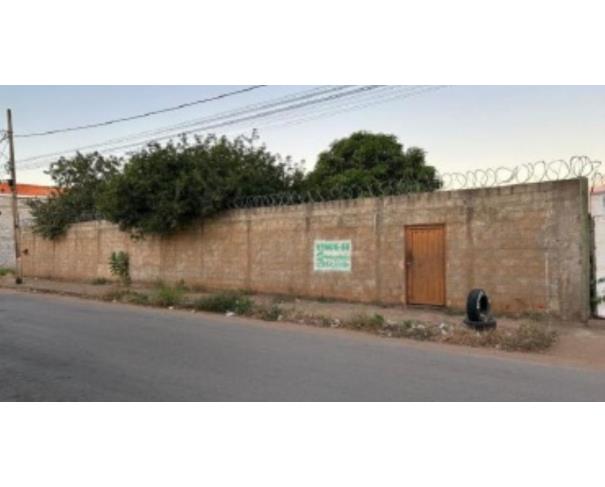 Foto de JANAÚBA/MG — Terreno com 910,88m² no Bairro Planalto