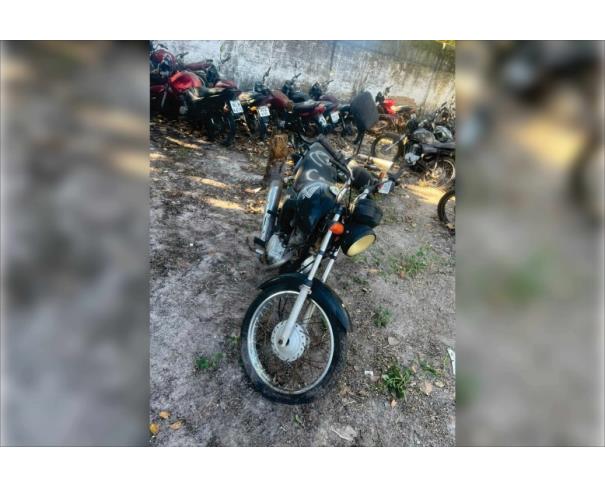 Foto de ARAGUAPAZ/GO - Motocicleta HONDA CG150 Fan ESDI - PARA RETIRADA DE PEÇAS  - MOTOR INSERVÍVEL 