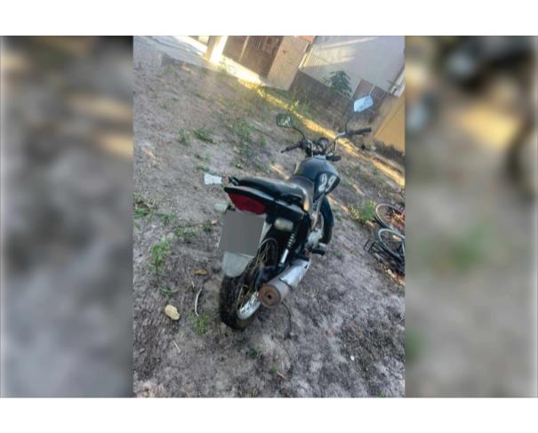 Foto de ARAGUAPAZ/GO - Motocicleta HONDA CG150 Fan ESDI - PARA RETIRADA DE PEÇAS  - MOTOR INSERVÍVEL 