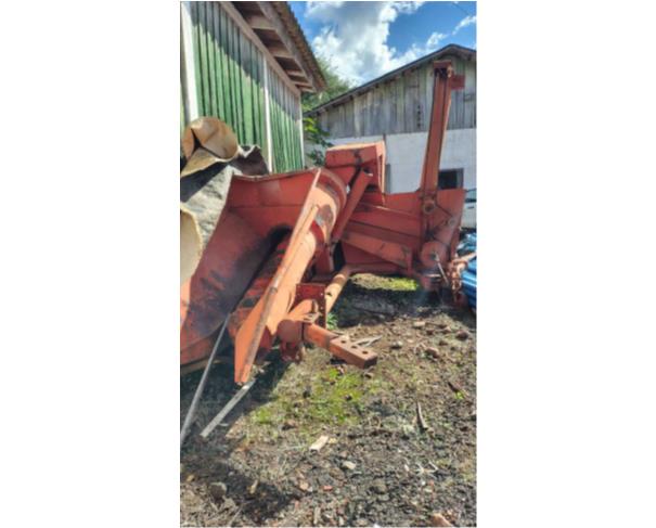 Foto de SÃO MIGUEL DO OESTE/SC - LOTE DE MÁQUINAS E IMPLEMENTOS AGRÍCOLAS