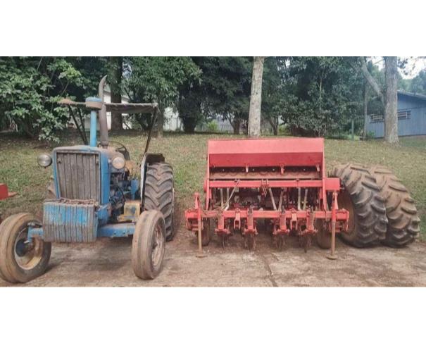 Foto de CHAPECÓ/SC -  LOTE DE TRATOR E IMPLEMENTOS AGRÍCOLAS